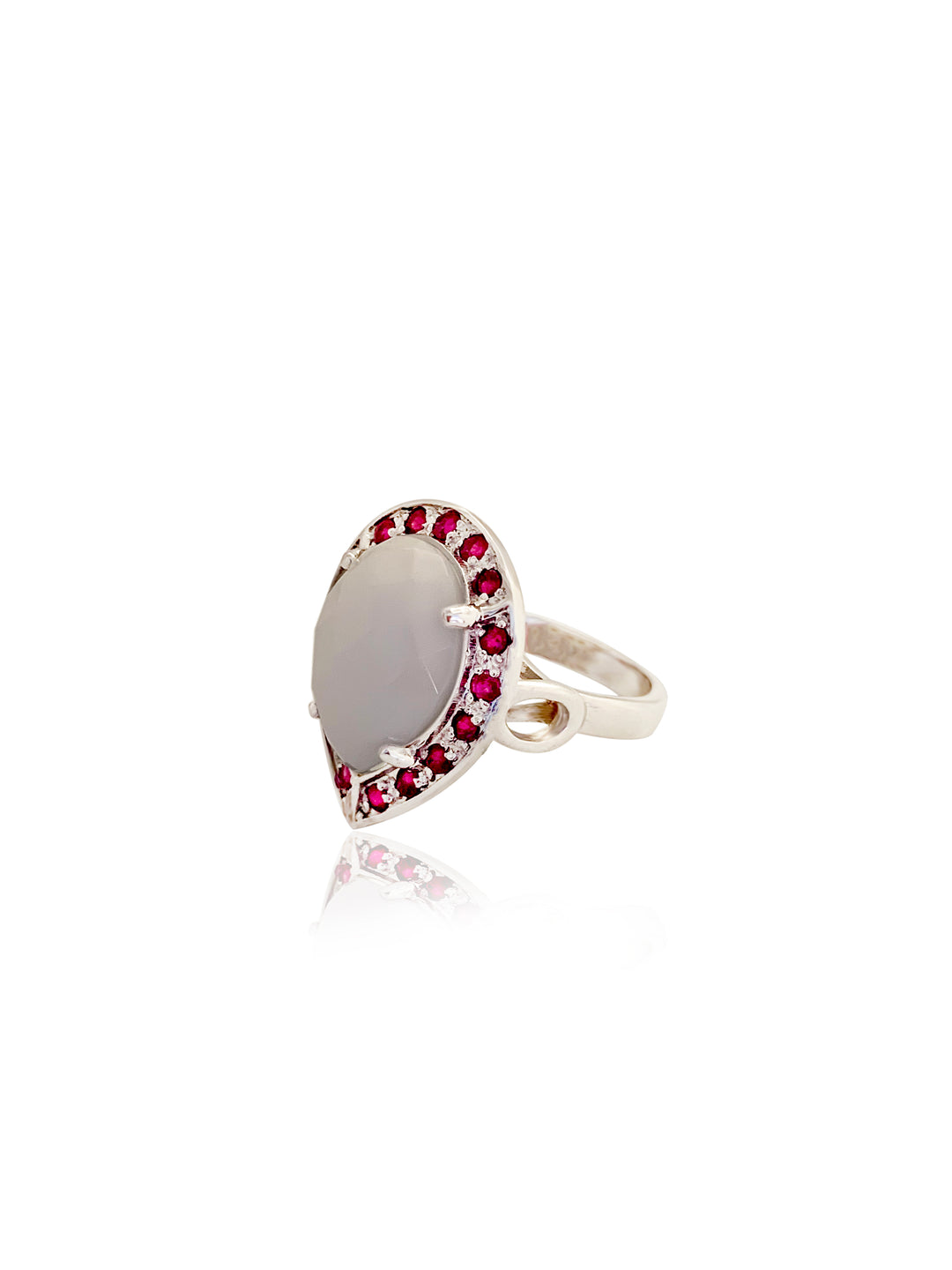 White Agate Onyx and Ruby Pear Shape Ring